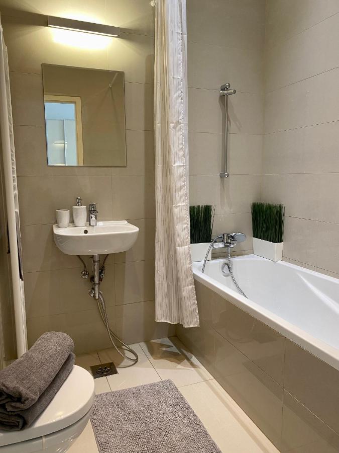 Deluxe Downtown With A Fabulous View * Budapest