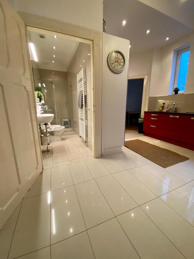 Deluxe Downtown With A Fabulous View * Budapest